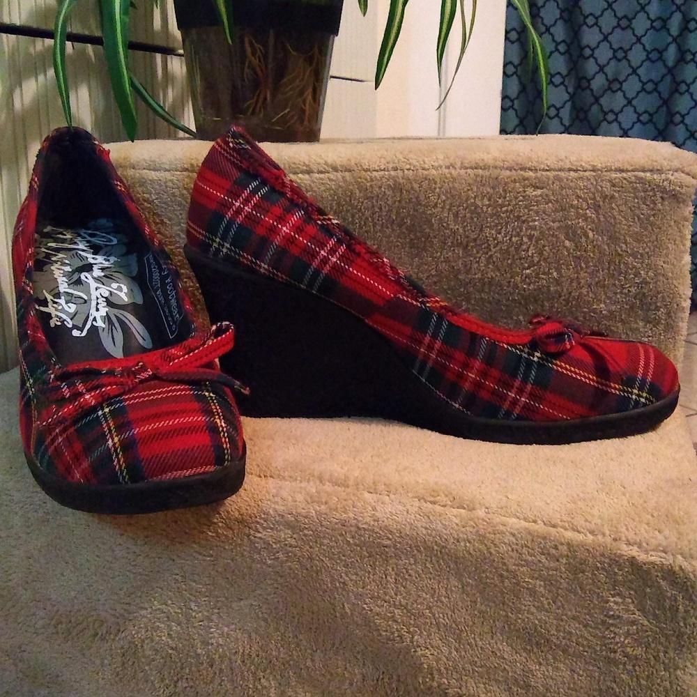 Plaid slip on